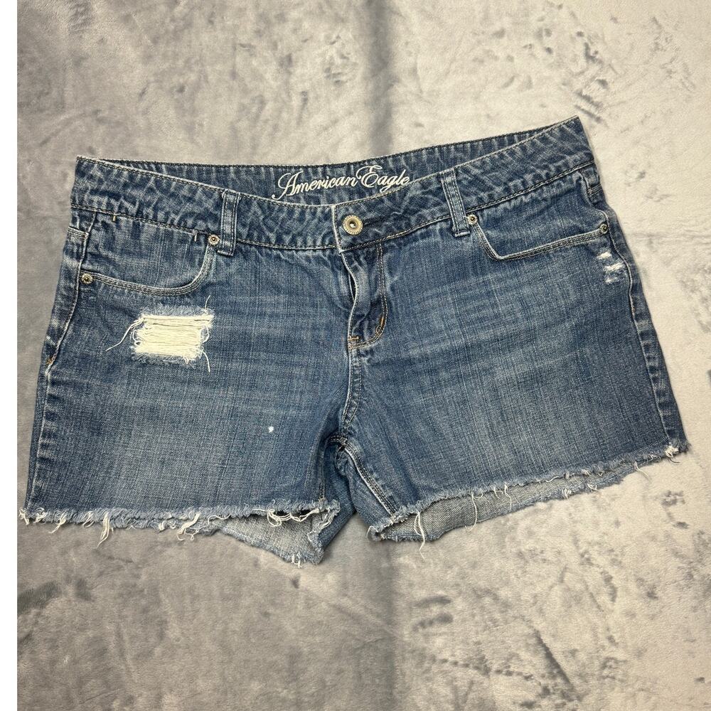 American Eagle 77 Straight jean Shorts‎ sz 14 short, western. distressed, Y2K